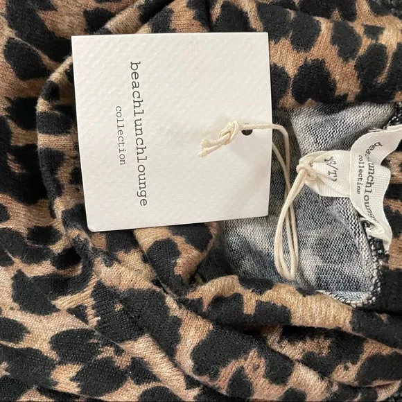 BEACH LUNCH LOUNGE SHAYNA ANIMAL PRINT SWEATER - Picture 5 of 7